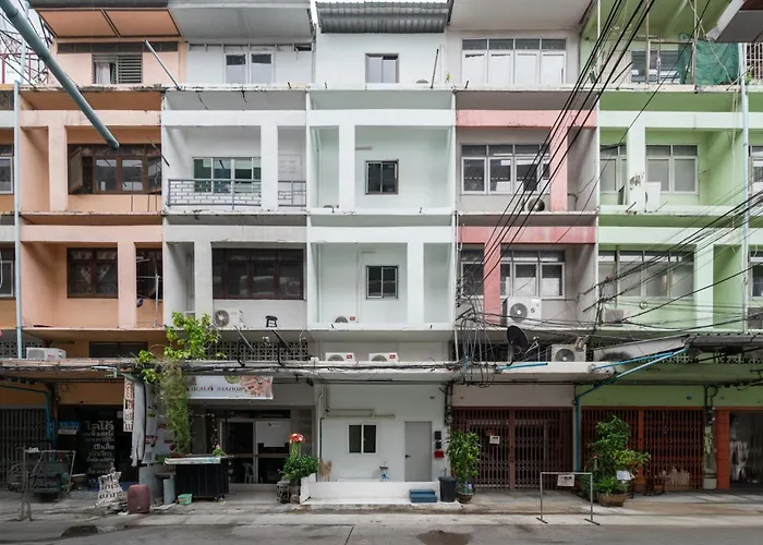 Group Haven - 6br Bangchak Bts 12 Sleeps Rb4