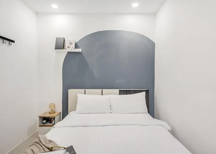 Villa Group Haven - 6br Bangchak Bts 12 Sleeps Rb4