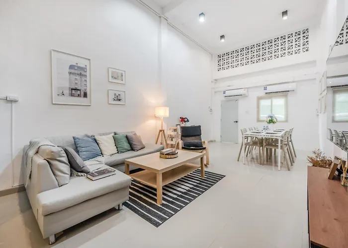 Group Haven - 6br Bangchak Bts 12 Sleeps Rb4