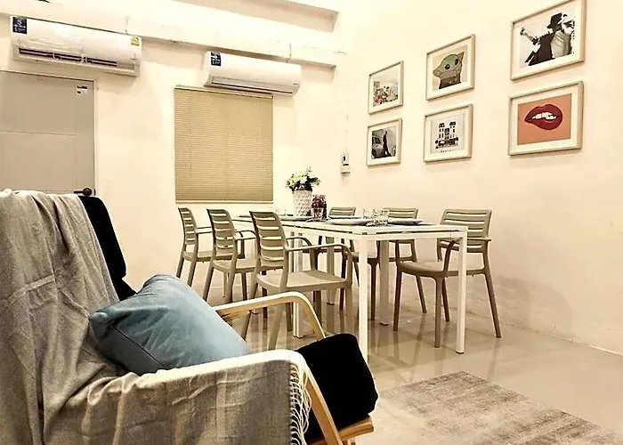 Group Haven - 6br Bangchak Bts 12 Sleeps Rb4 Villa *